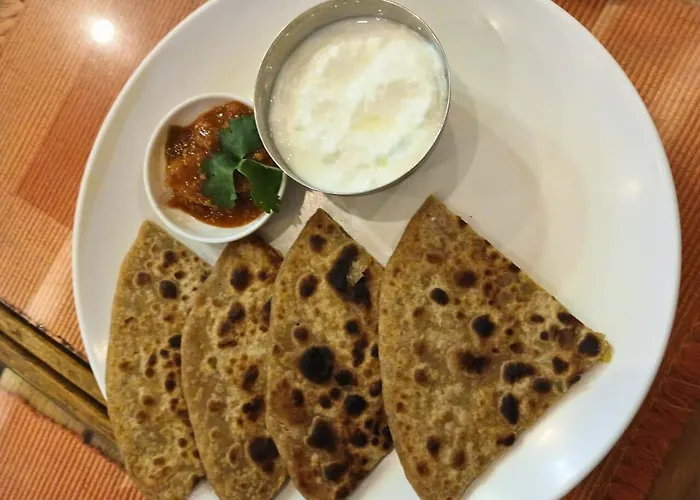 Shraddha Palace 3*