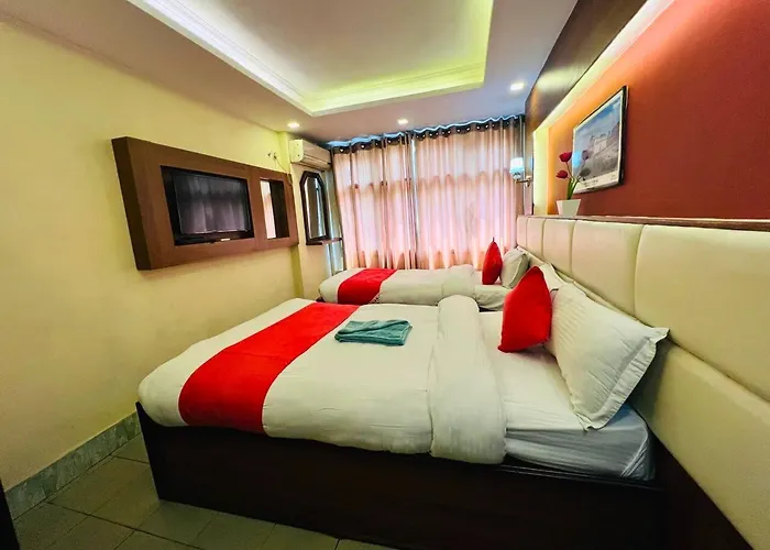 Shraddha Palace 3*